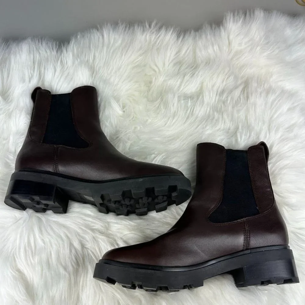 Madewell The Wyckoff Chelsea Lugsole Boot in Chocolate Raisin - Picture 6 of 8